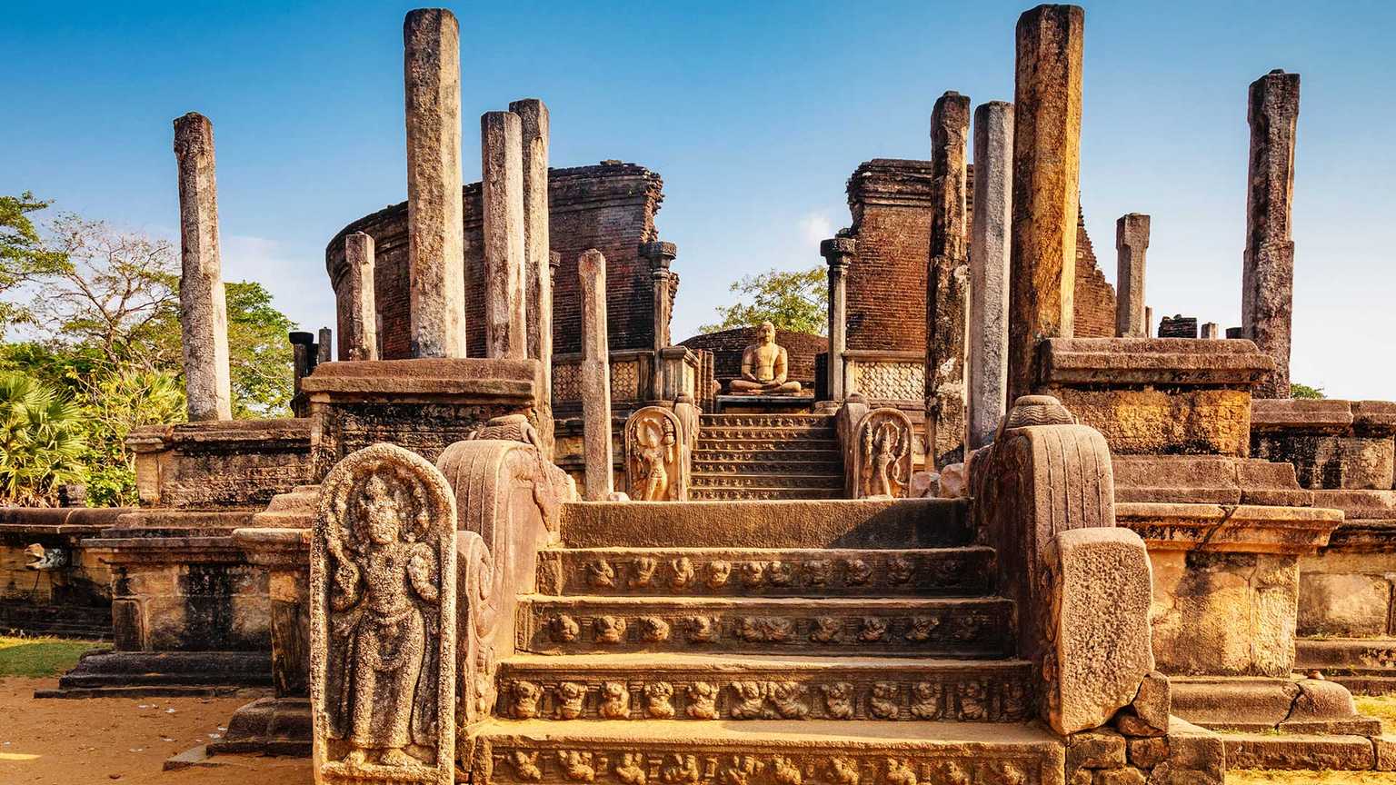 Anuradhapura Ancient Kingdom Day Tour